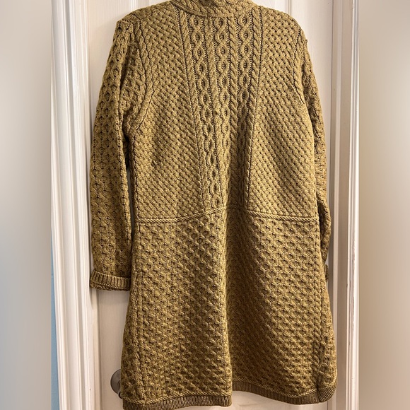 Aran Crafts Olive Wool Sweater Size Large - Picture 9 of 12